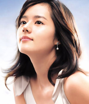 Trang điểm ngày Tết